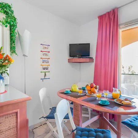 Les Canoubiers Iii By Interhome *