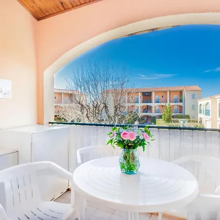 Apartment Les Canoubiers Iii By Interhome